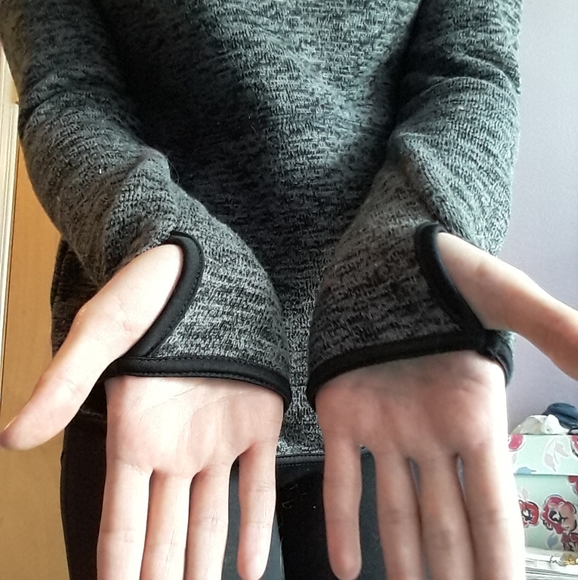 Comfortable Sweatshirt - Picture 4 of 4